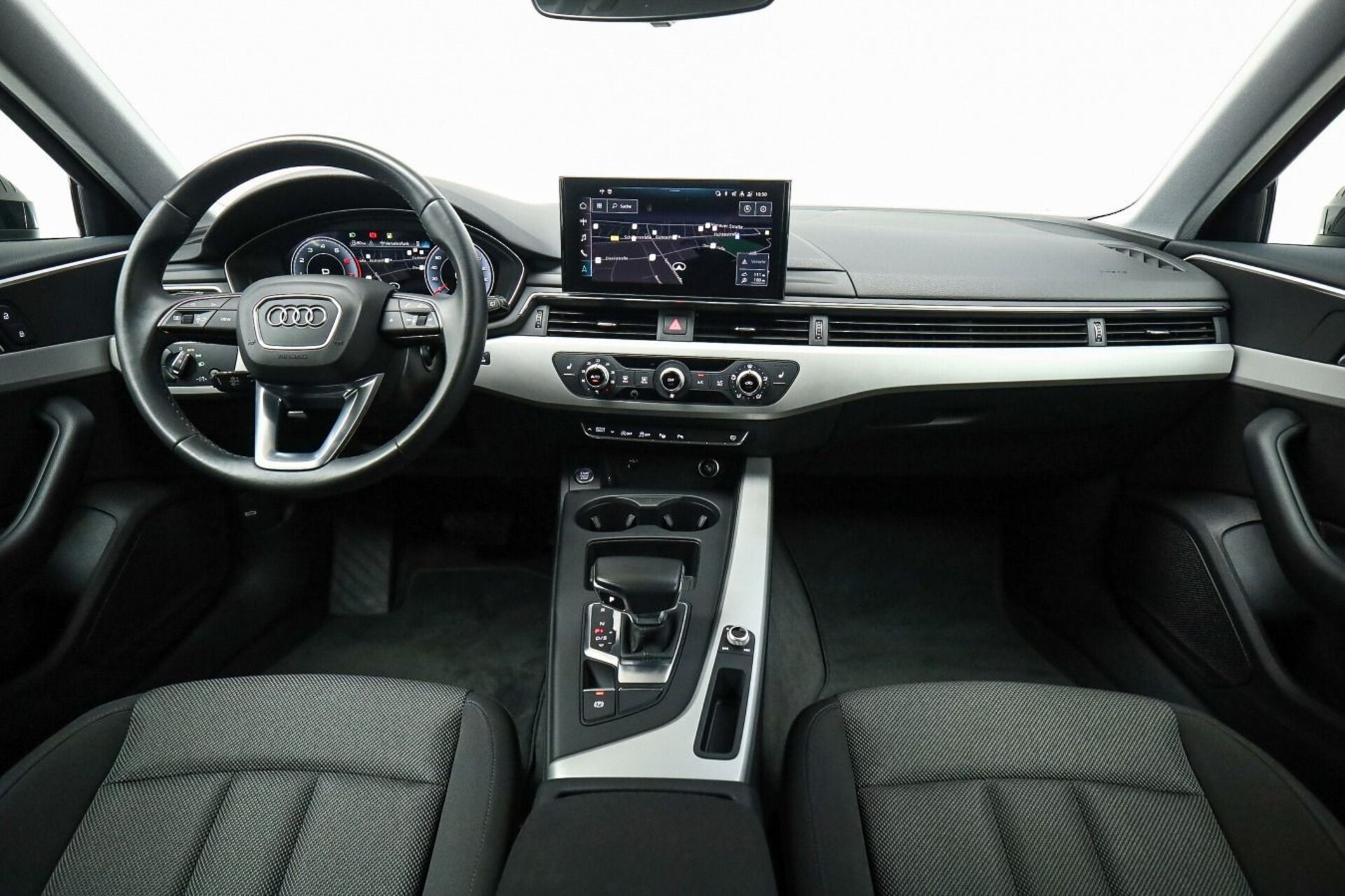 Audi A4 Avant S line