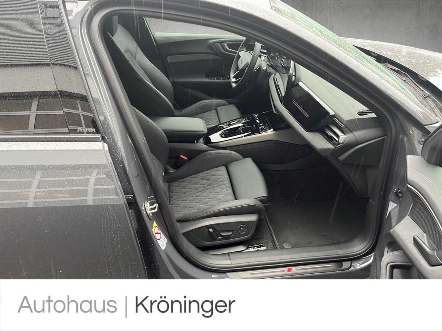 Bild über Audi A5 Avant e-hybrid e-hybrid quattro 220 kW S tronic - für weitere Informationen kontaktieren Sie den Audi Partner