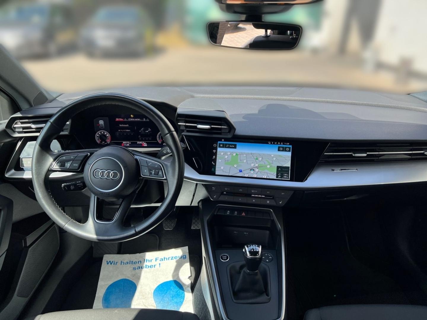 Bild über Audi A3 Sportback advanced 30 TFSI Schaltgetriebe - für weitere Informationen kontaktieren Sie den Audi Partner