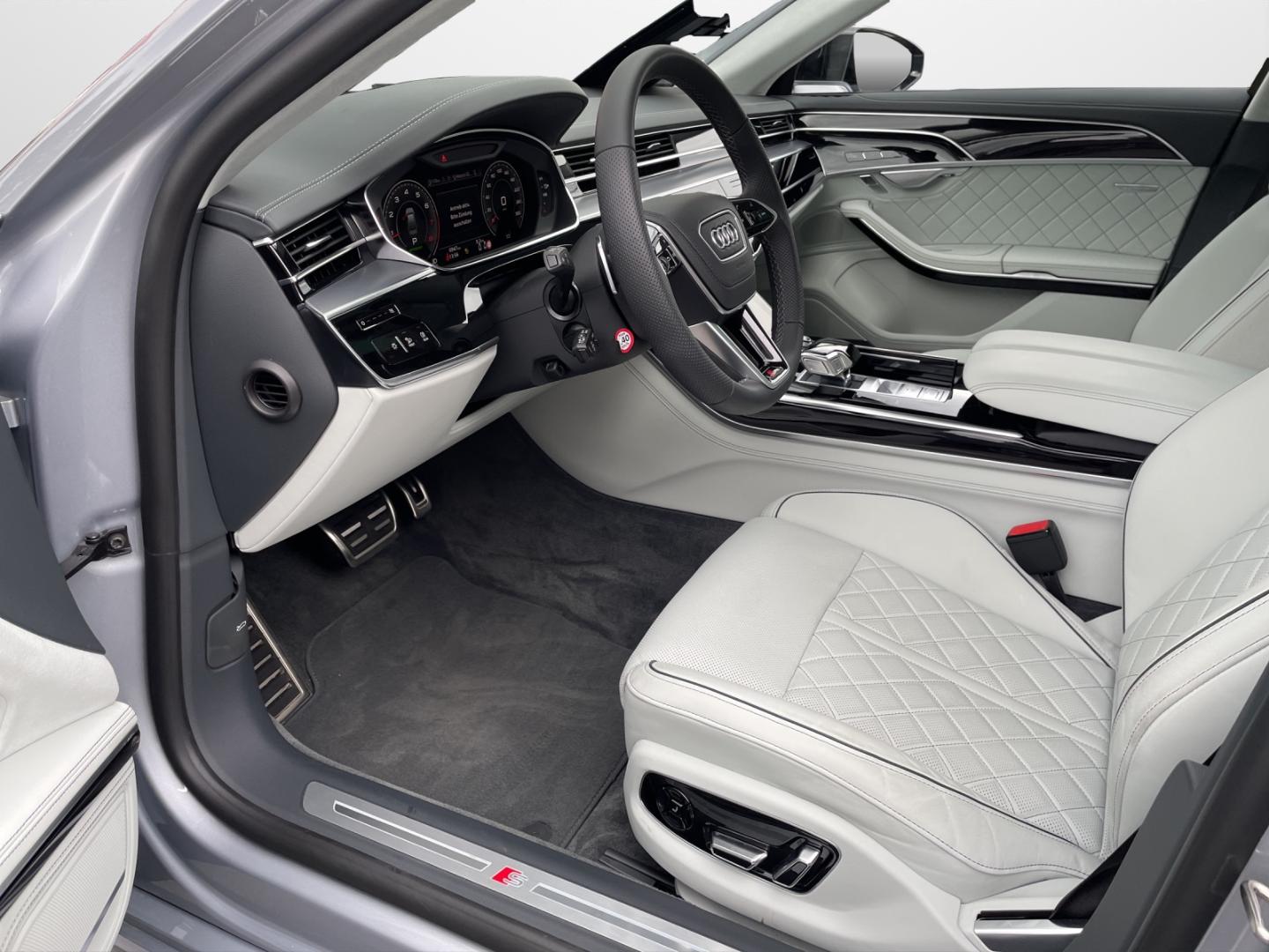Image about Audi A8 L 60 TFSI quattro tiptronic
