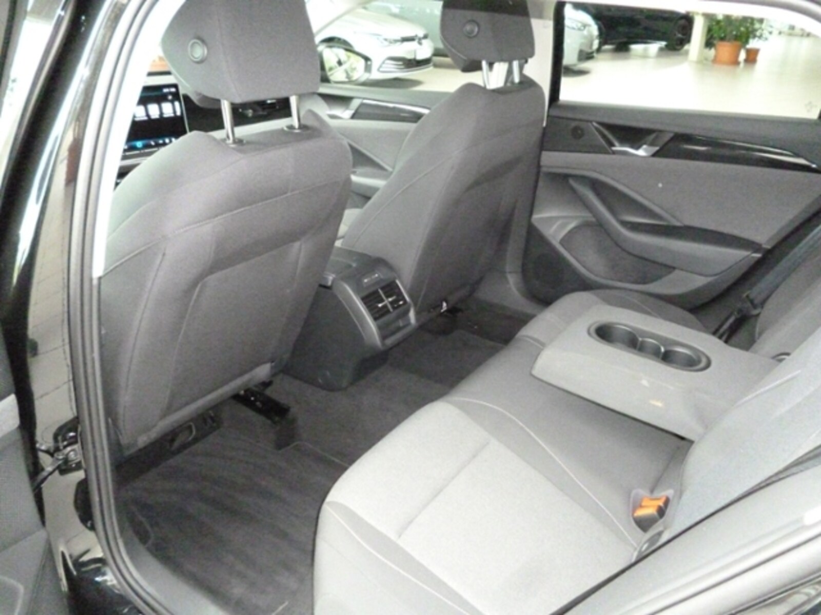 Volkswagen Passat – Bild 10
