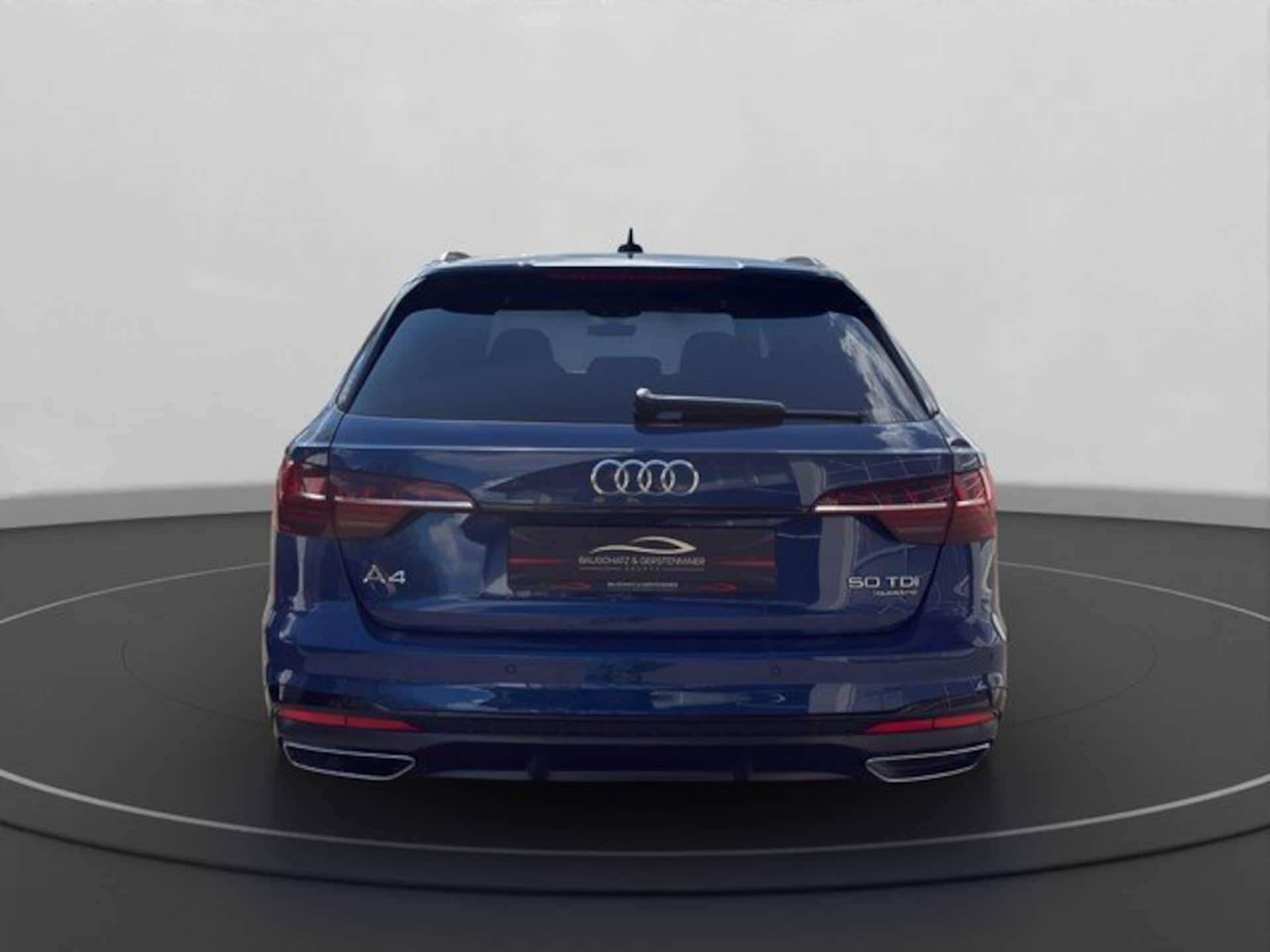 Audi A4 Avant S line