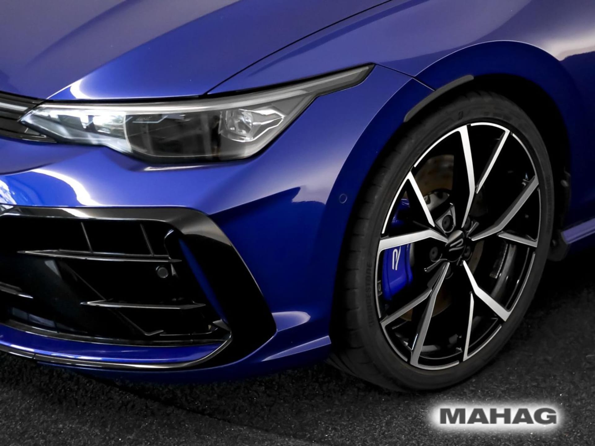 Volkswagen Golf Variant R
