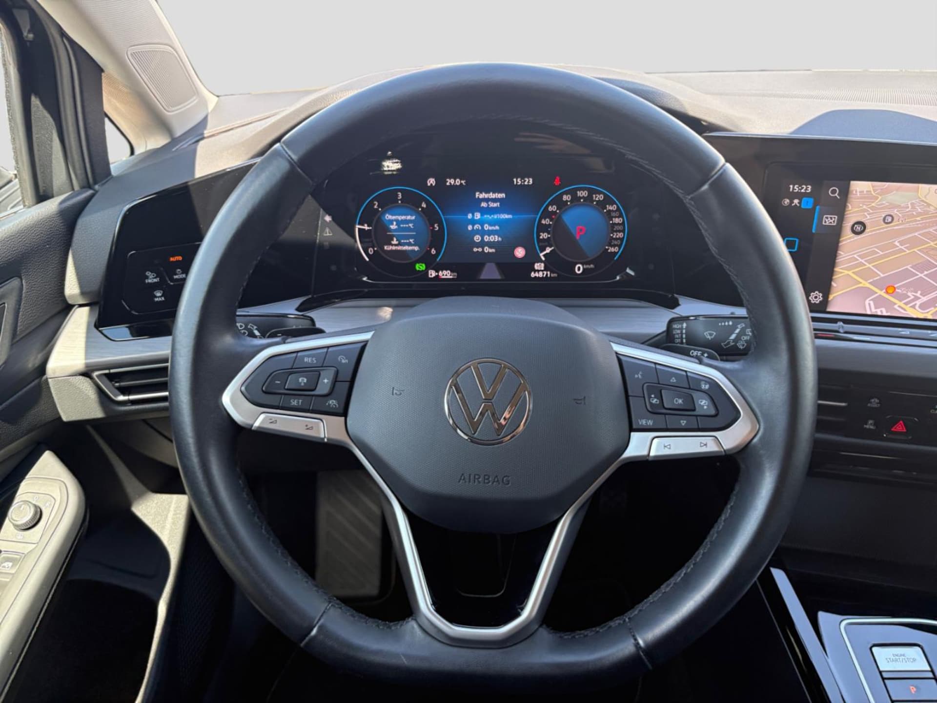 Volkswagen Golf Style