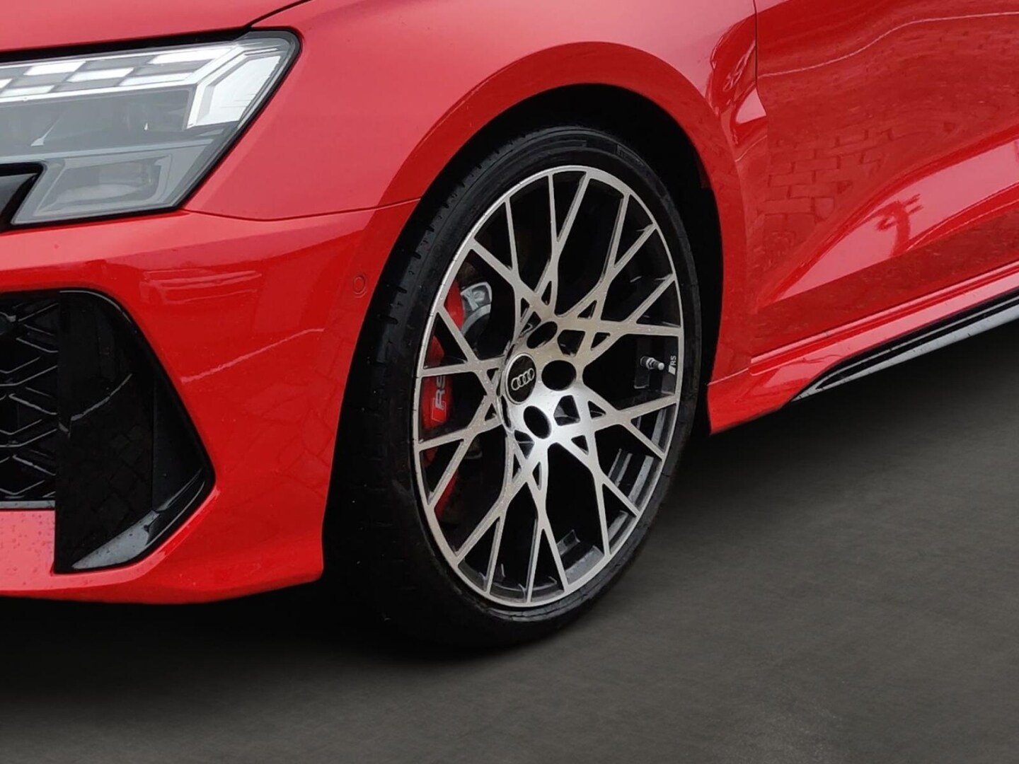Image about Audi RS 3 Sportback TFSI quattro S tronic