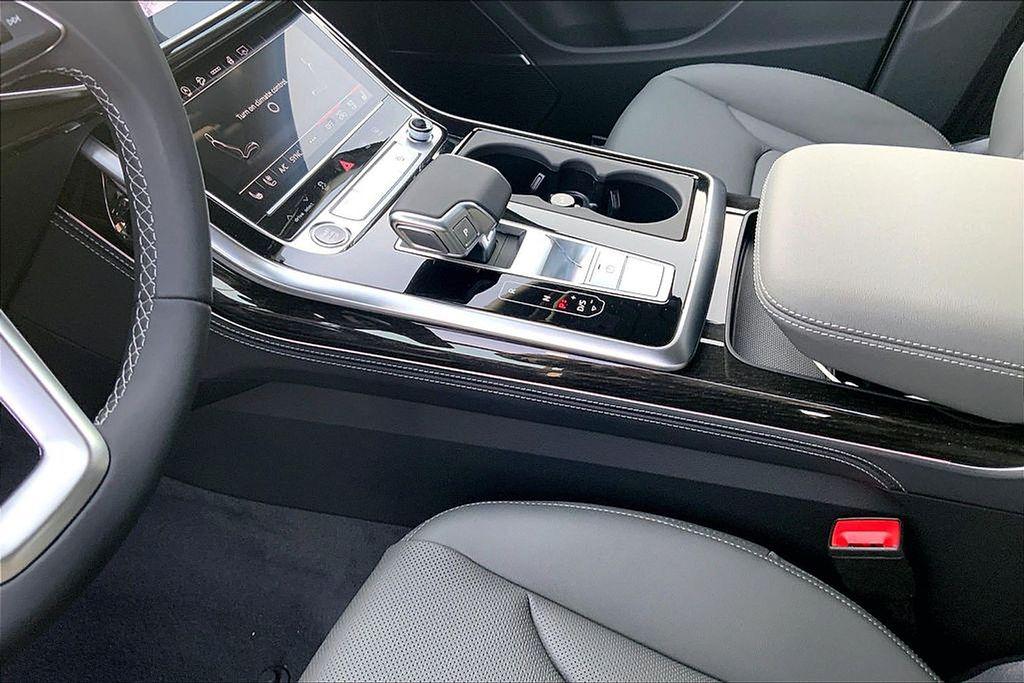 2026 Audi Q7 Premium Plus - Photo 8