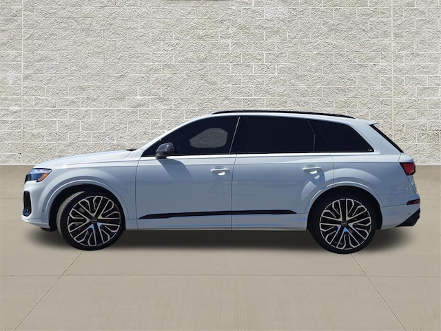 2025 Audi SQ7
