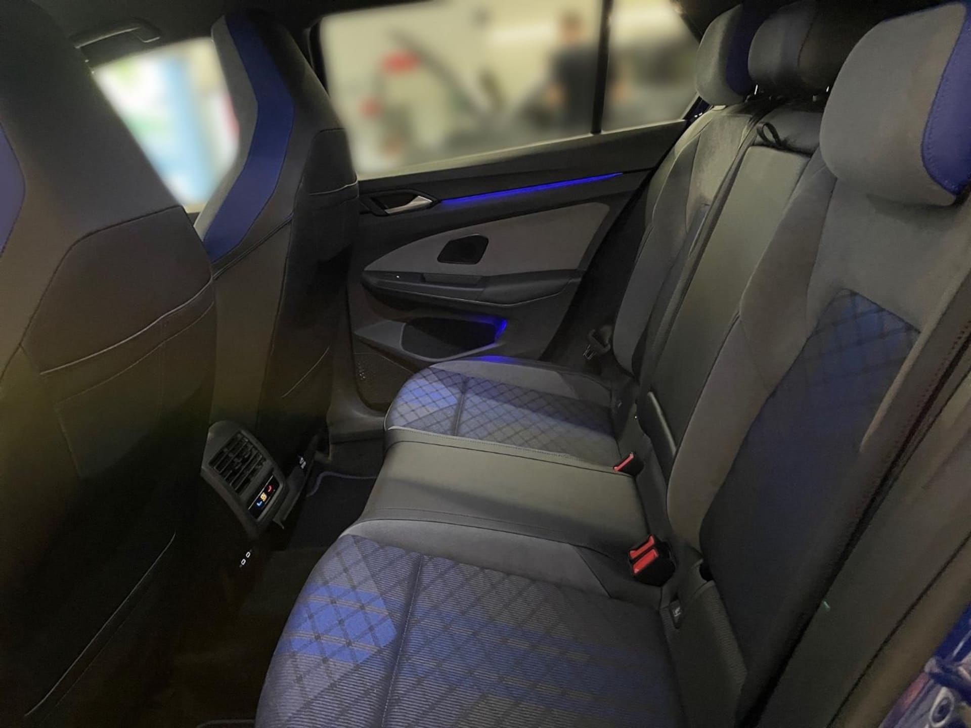 Volkswagen Golf R