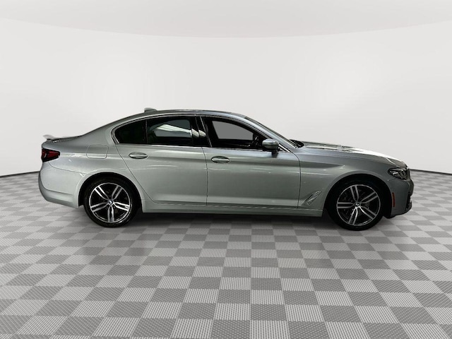 2021 BMW 530i