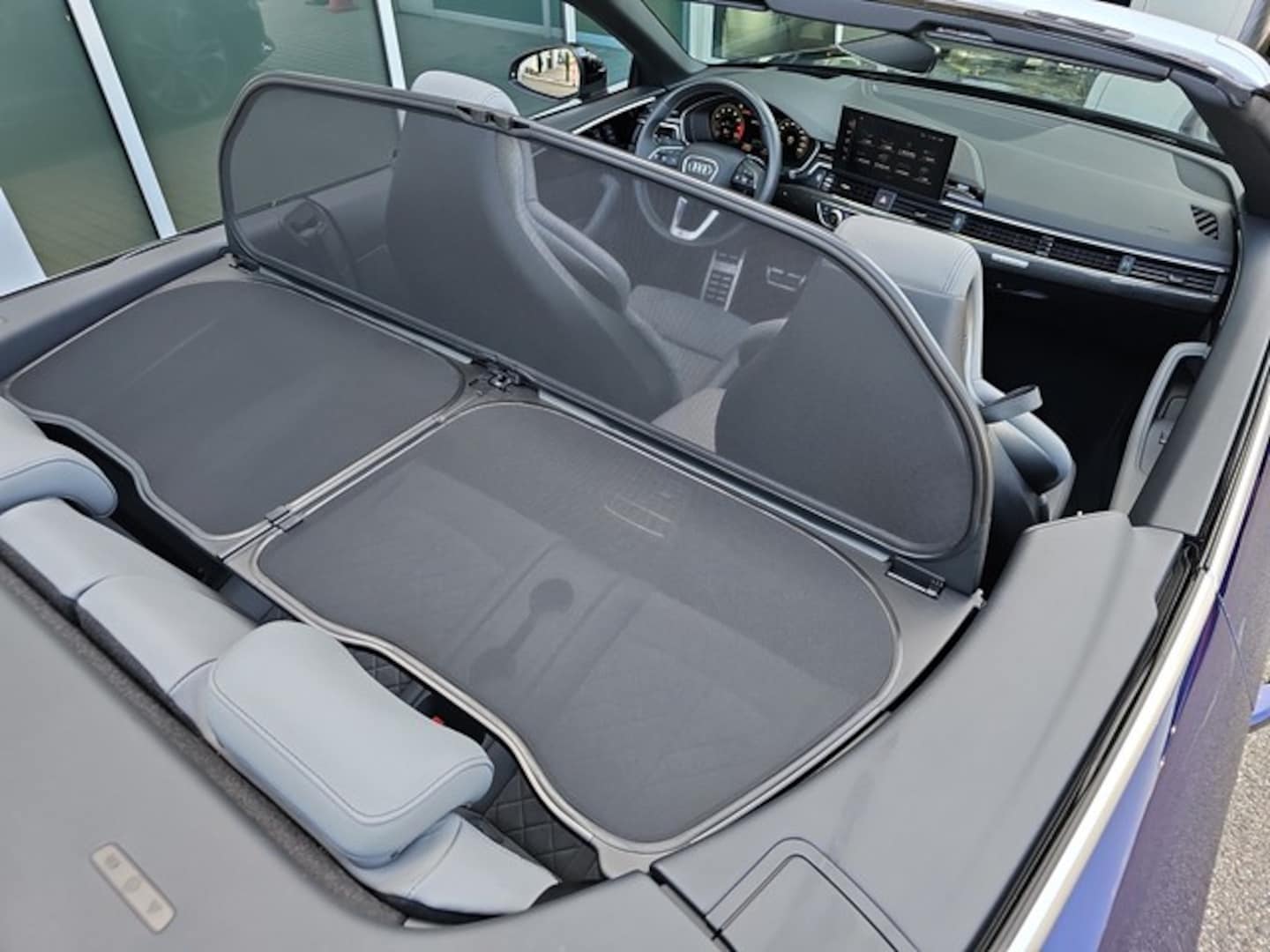 Bild über Audi S5 Cabriolet TFSI quattro tiptronic - für weitere Informationen kontaktieren Sie den Audi Partner