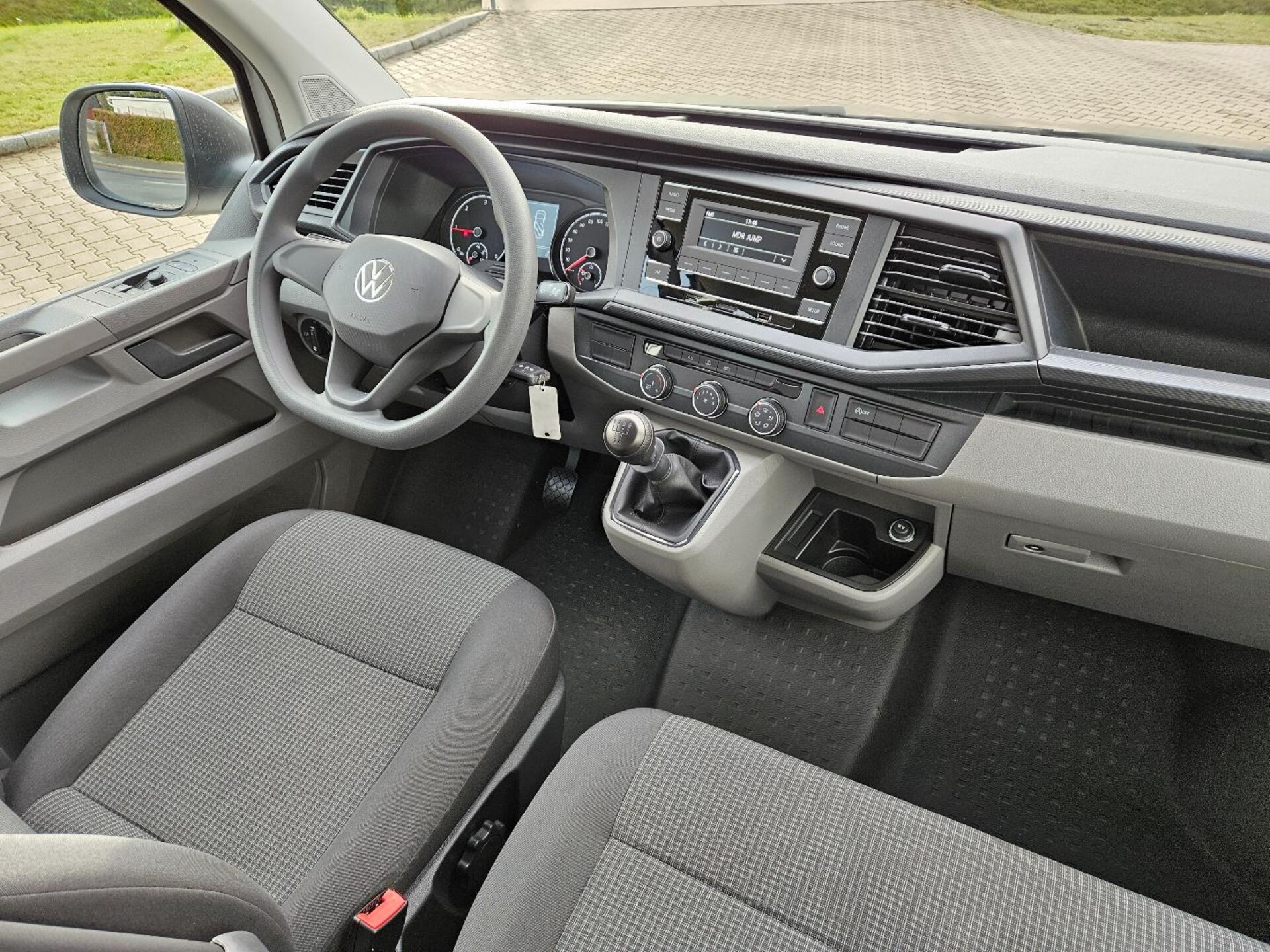 Volkswagen T6.1 Transporter Kombi kurzer Radstand