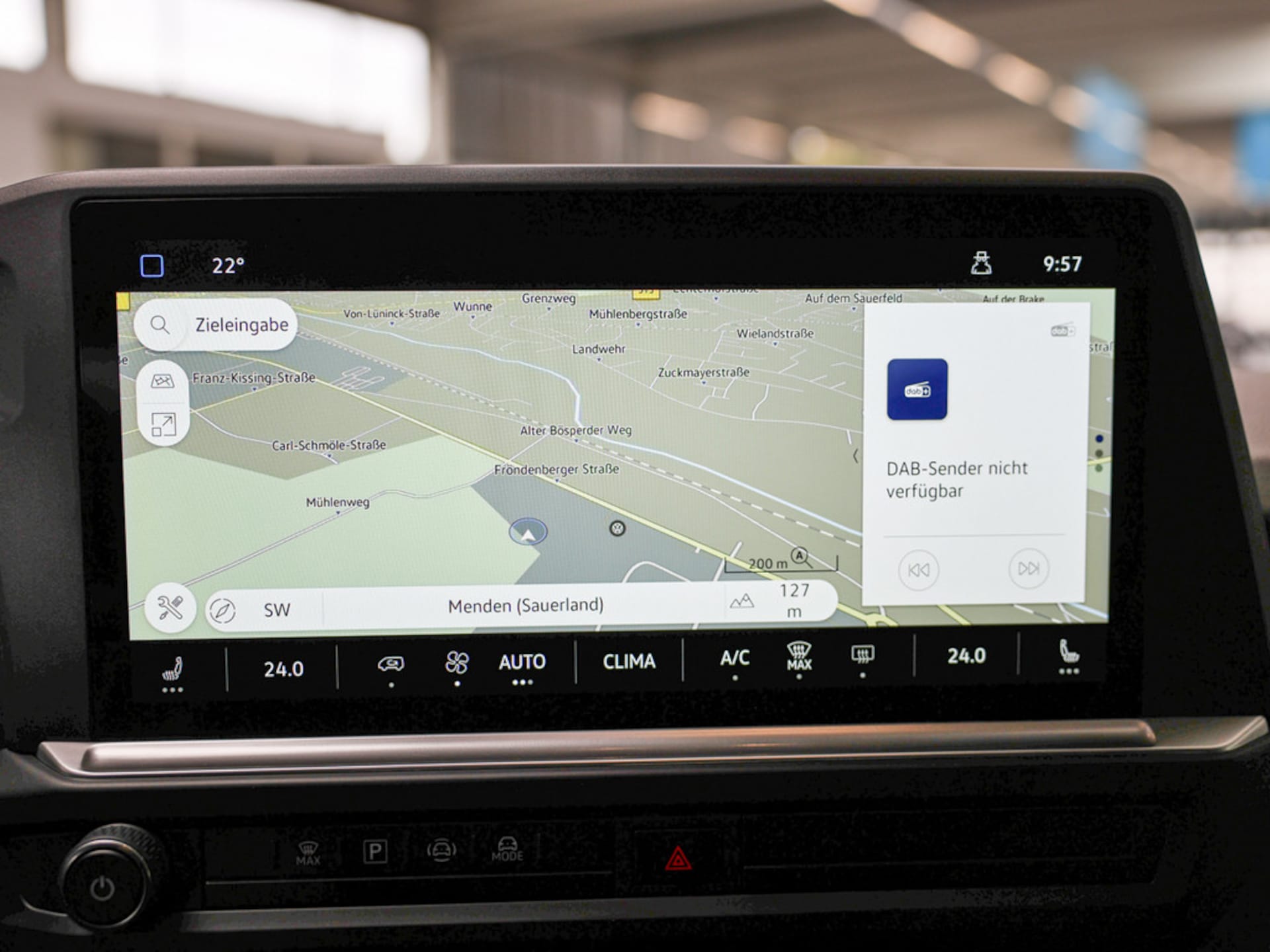 Volkswagen Caravelle langer Radstand Basis-Modell