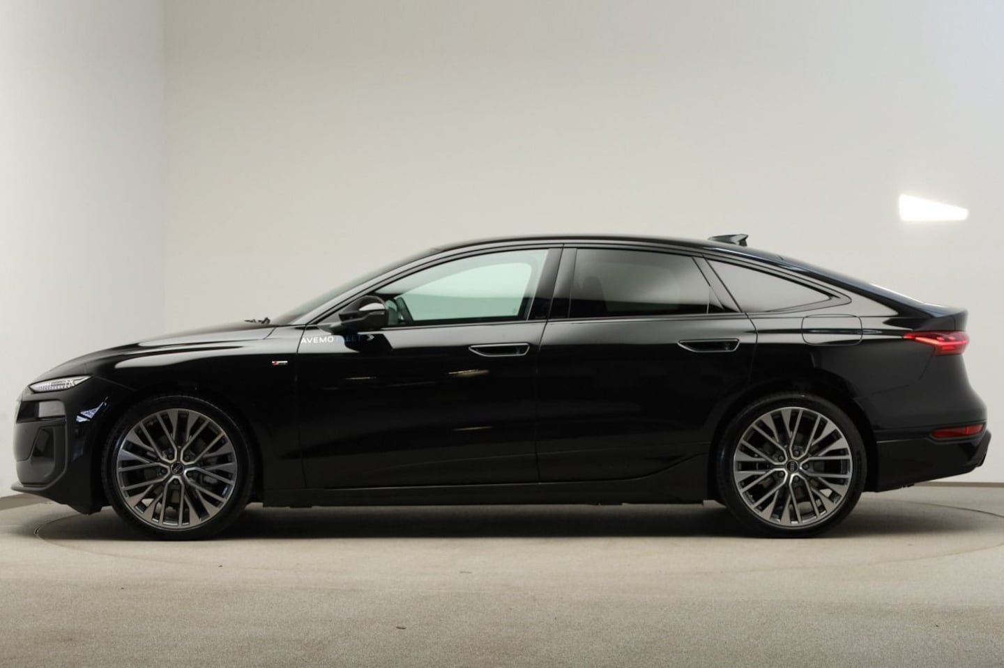 Bild über Audi A6 Sportback e-tron e-tron 210 kW - für weitere Informationen kontaktieren Sie den Audi Partner