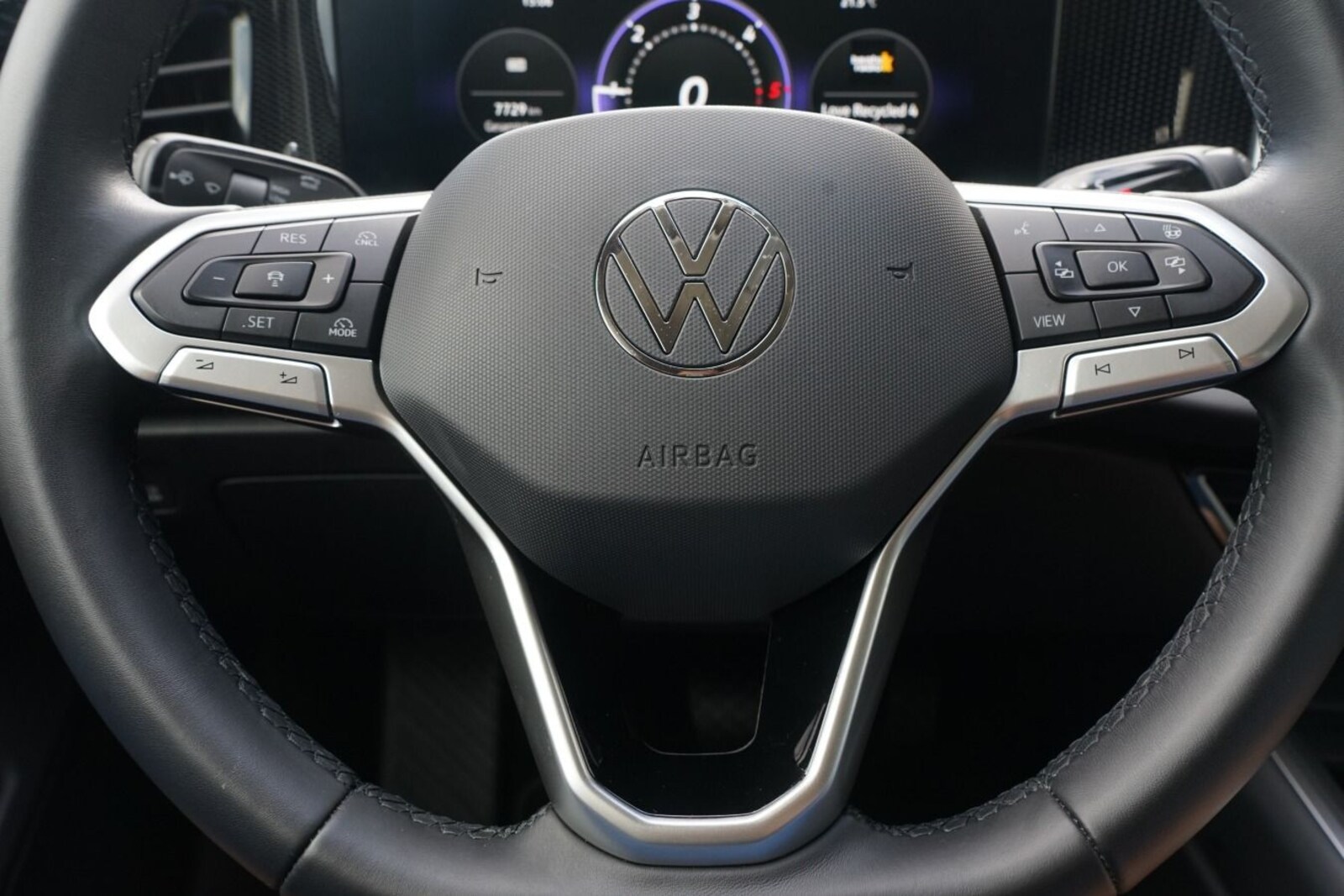 Volkswagen Passat – Bild 15