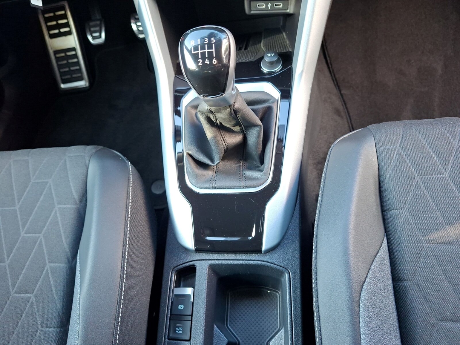 Volkswagen T-Roc – Bild 10