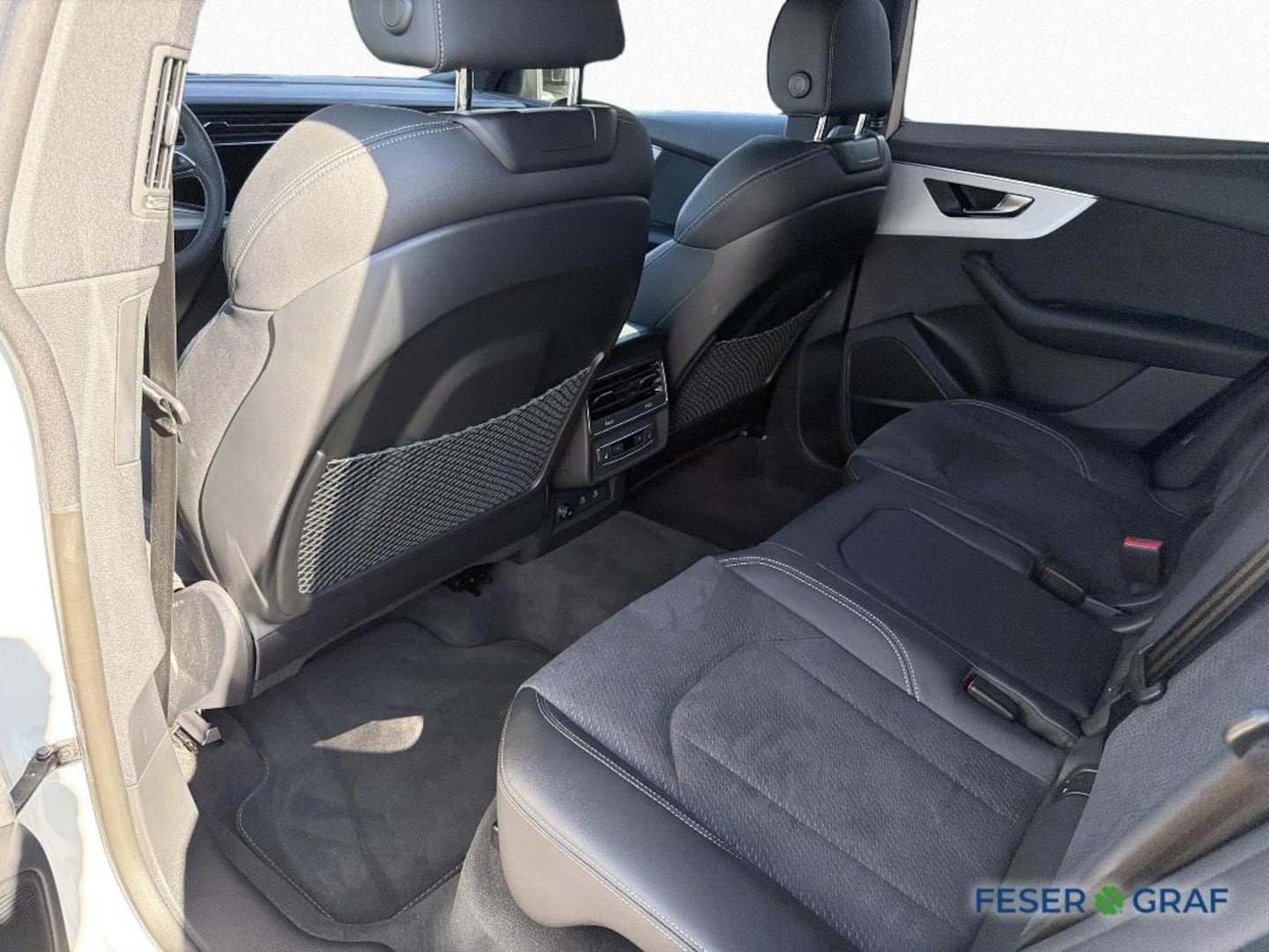Bild über Audi Q8 SUV TFSI e S line business TFSI e quattro 290 kW tiptronic - für weitere Informationen kontaktieren Sie den Audi Partner
