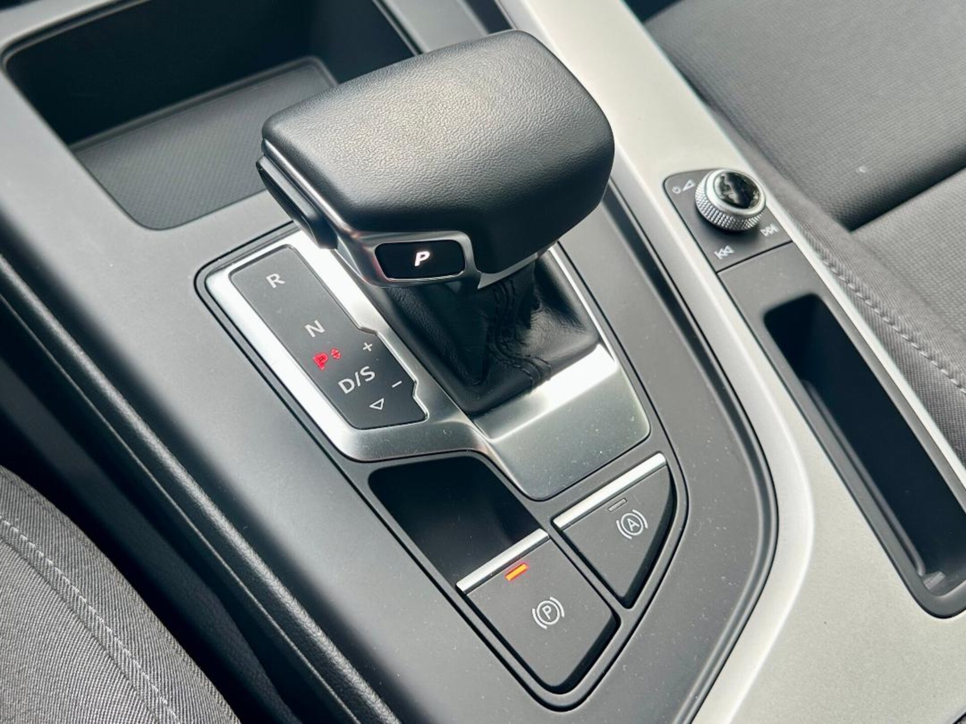 Audi A4 Avant S line
