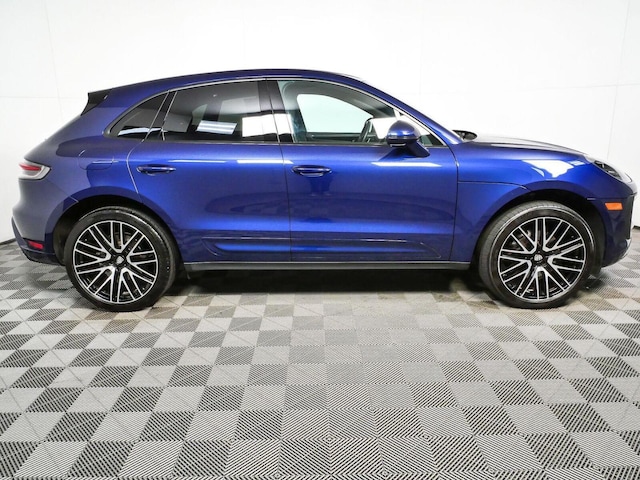 2025 Porsche Macan