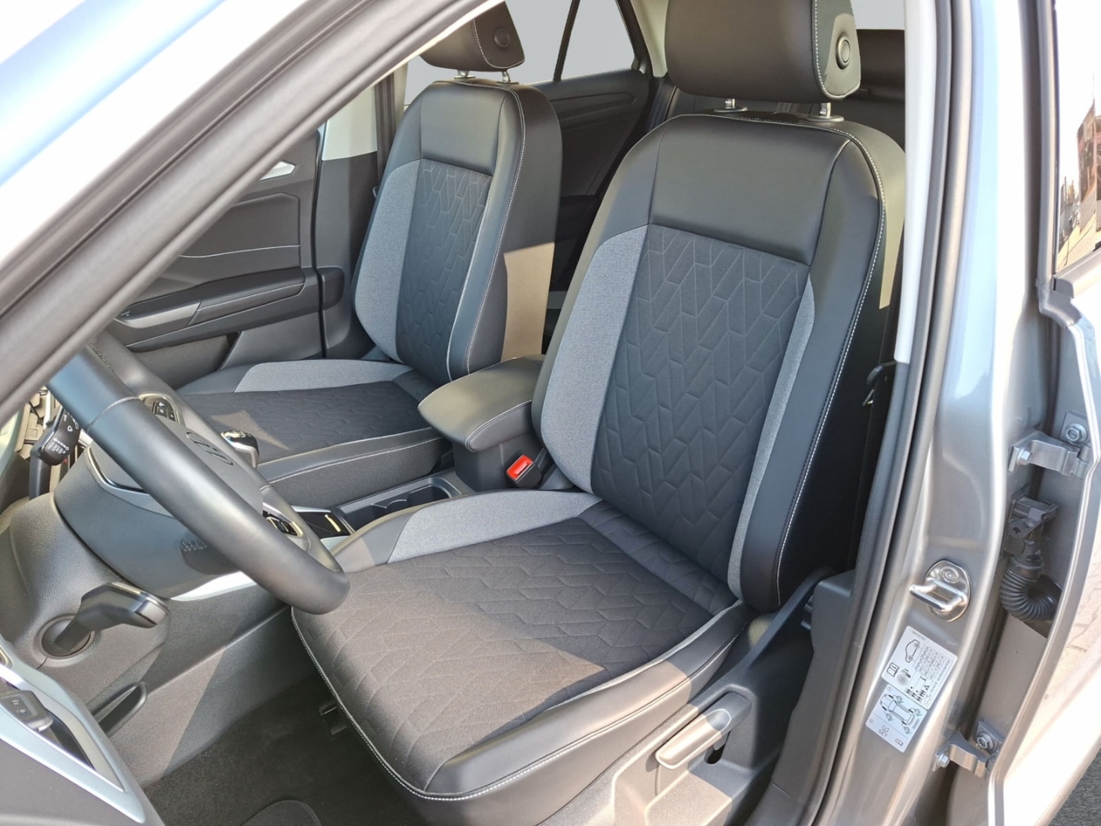 Volkswagen T-Roc – Bild 11