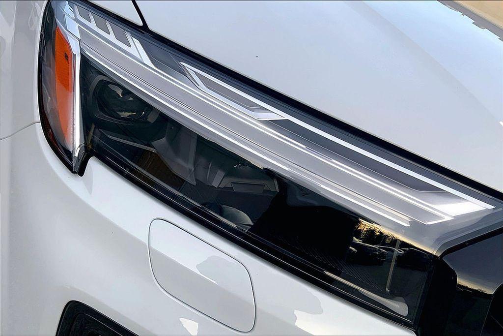 2026 Audi Q7 Premium Plus - Photo 13