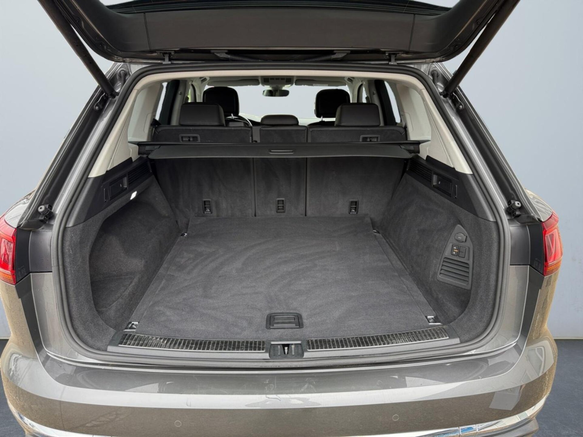 Volkswagen Touareg Basis-Modell