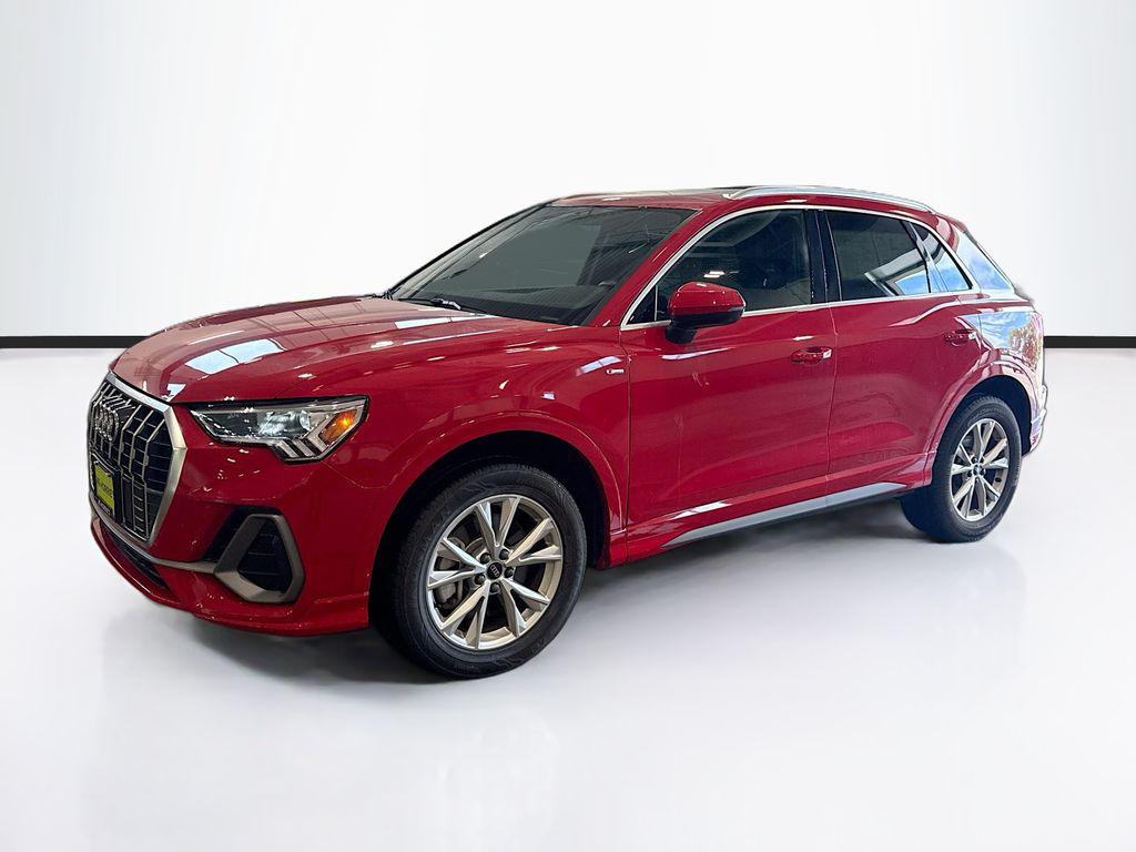 2025 Audi Q3 45 TFSI S Line Premium quattro's photo