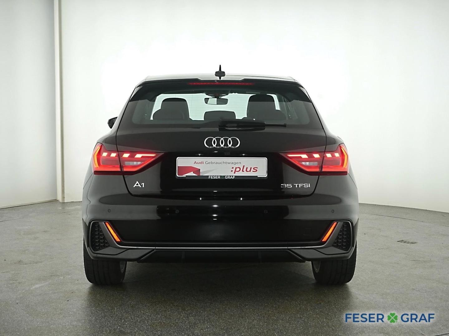 Bild über Audi A1 Sportback S line 35 TFSI S tronic - für weitere Informationen kontaktieren Sie den Audi Partner
