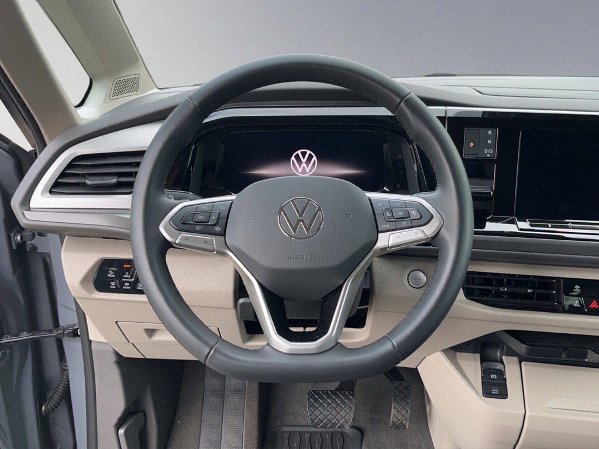 Volkswagen Multivan Basis-Modell