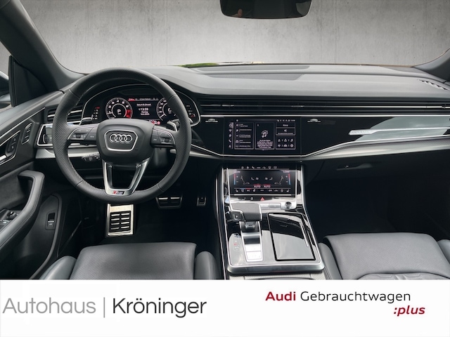 Audi RSQ8