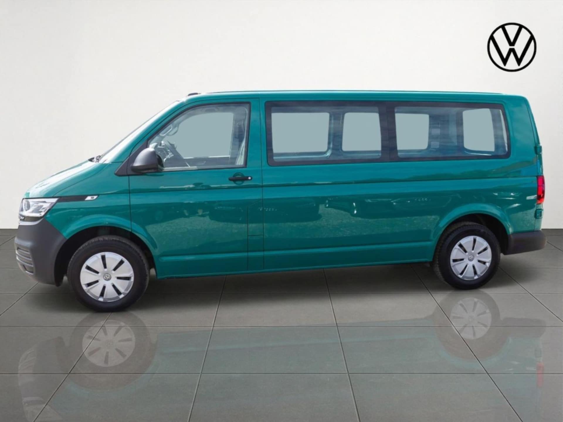 Volkswagen T6.1 Transporter Kombi langer Radstand