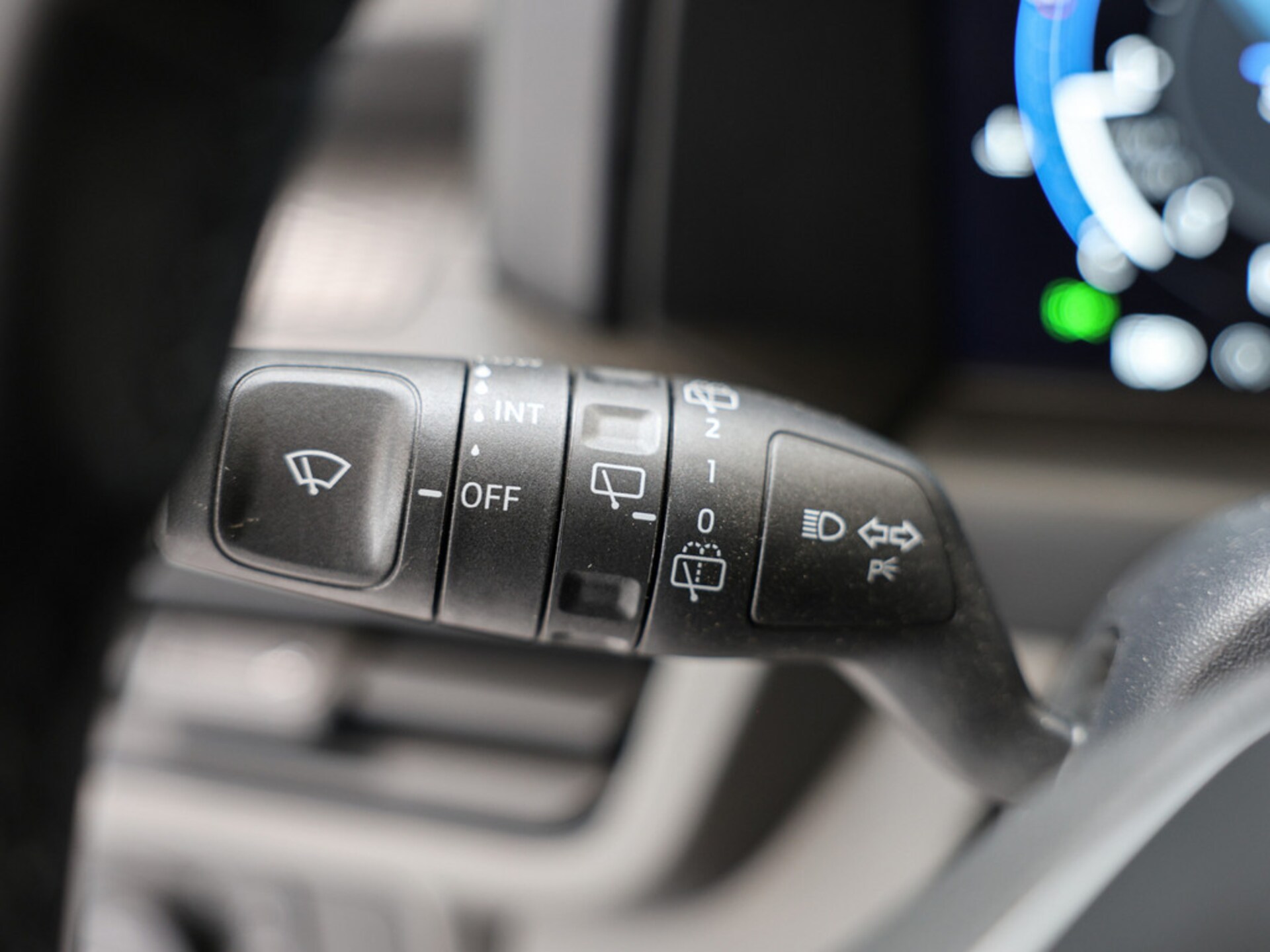 Volkswagen Caravelle langer Radstand Basis-Modell
