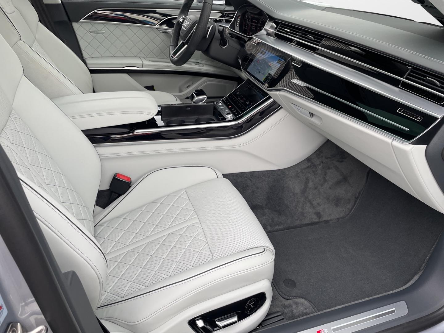 Image about Audi A8 L 60 TFSI quattro tiptronic