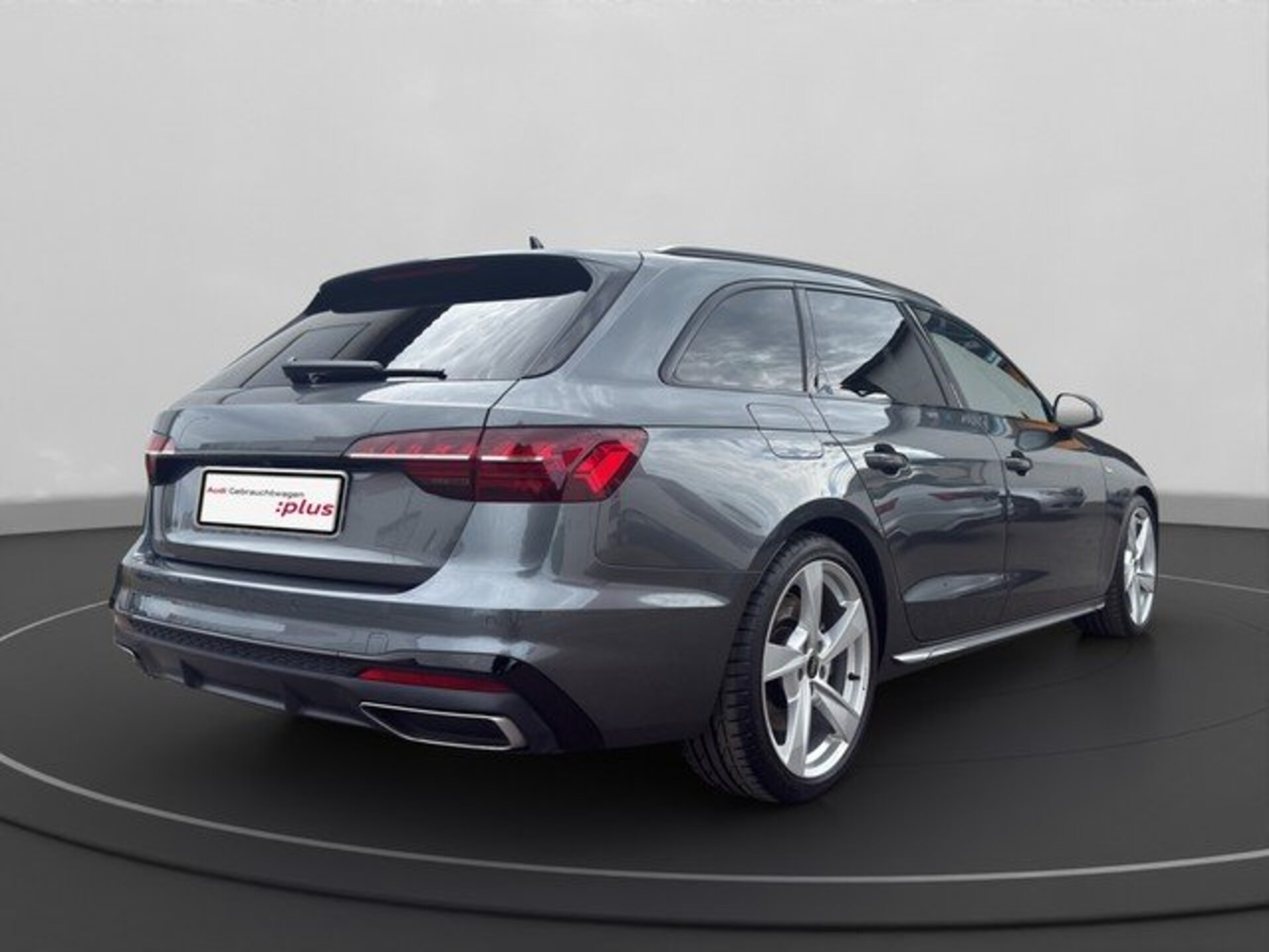 Audi A4 Avant S line