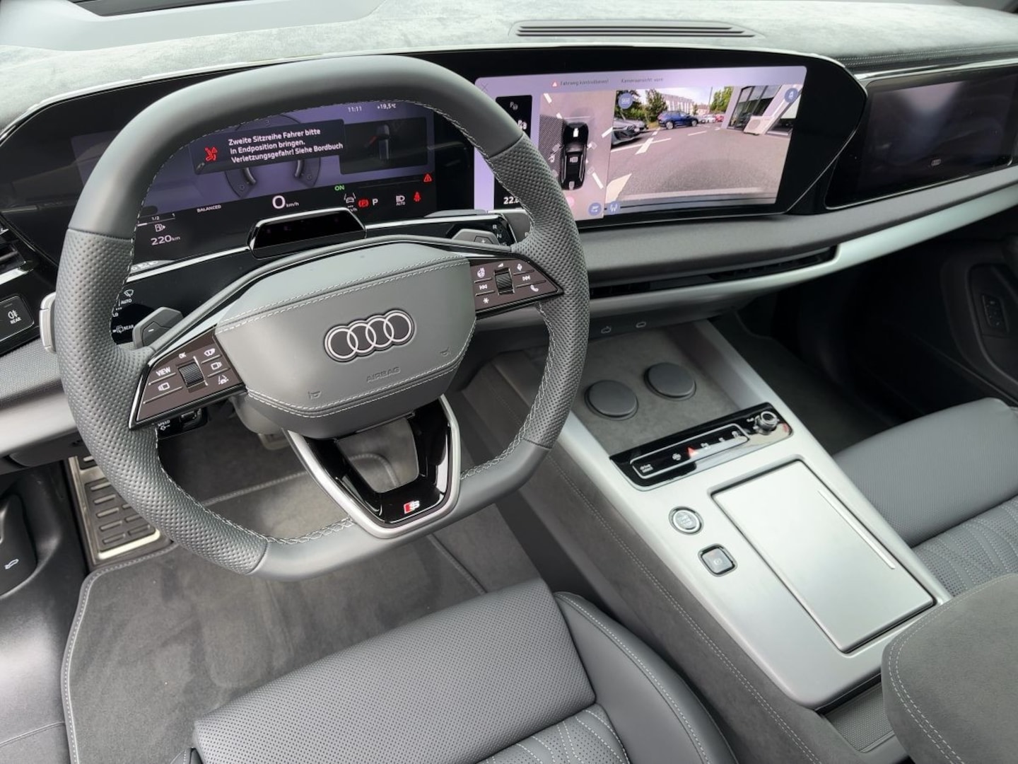 Bild über Audi Q7 SUV TDI quattro 220 kW tiptronic - für weitere Informationen kontaktieren Sie den Audi Partner
