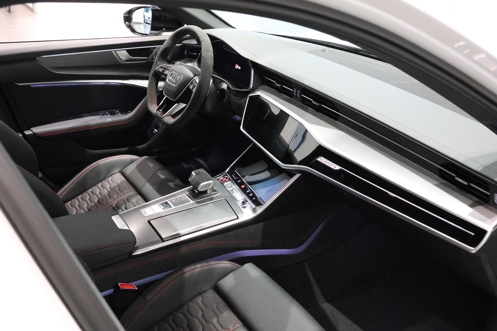 Bild som visar Audi RS 6 Avant RS 6 Avant performance 630 hk tiptronic - för mer information kontakta din Audi Partner