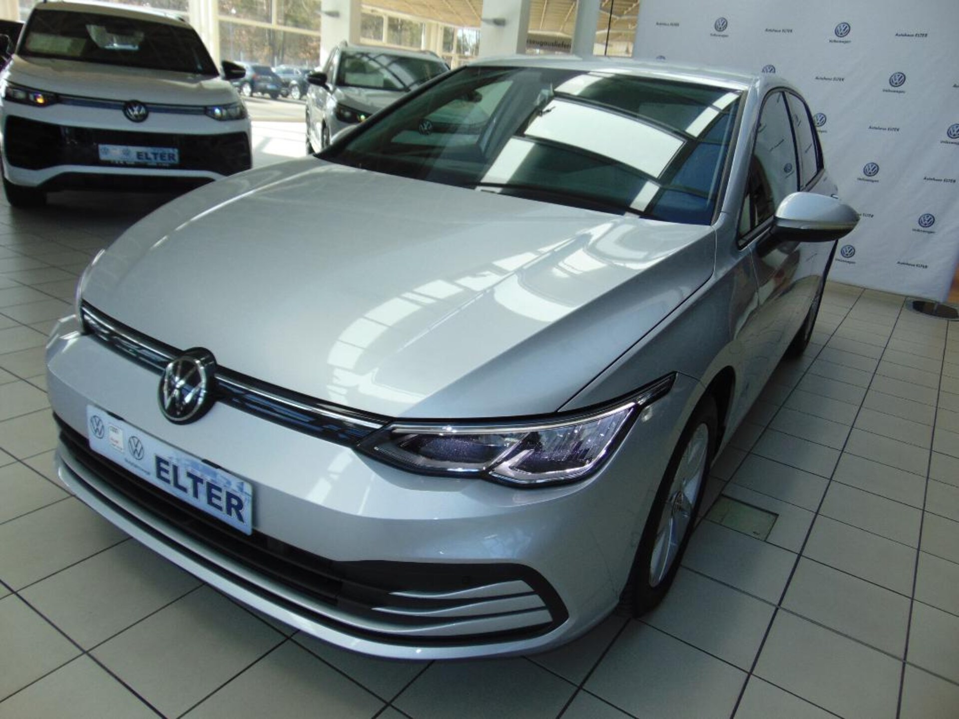 Volkswagen Golf Life