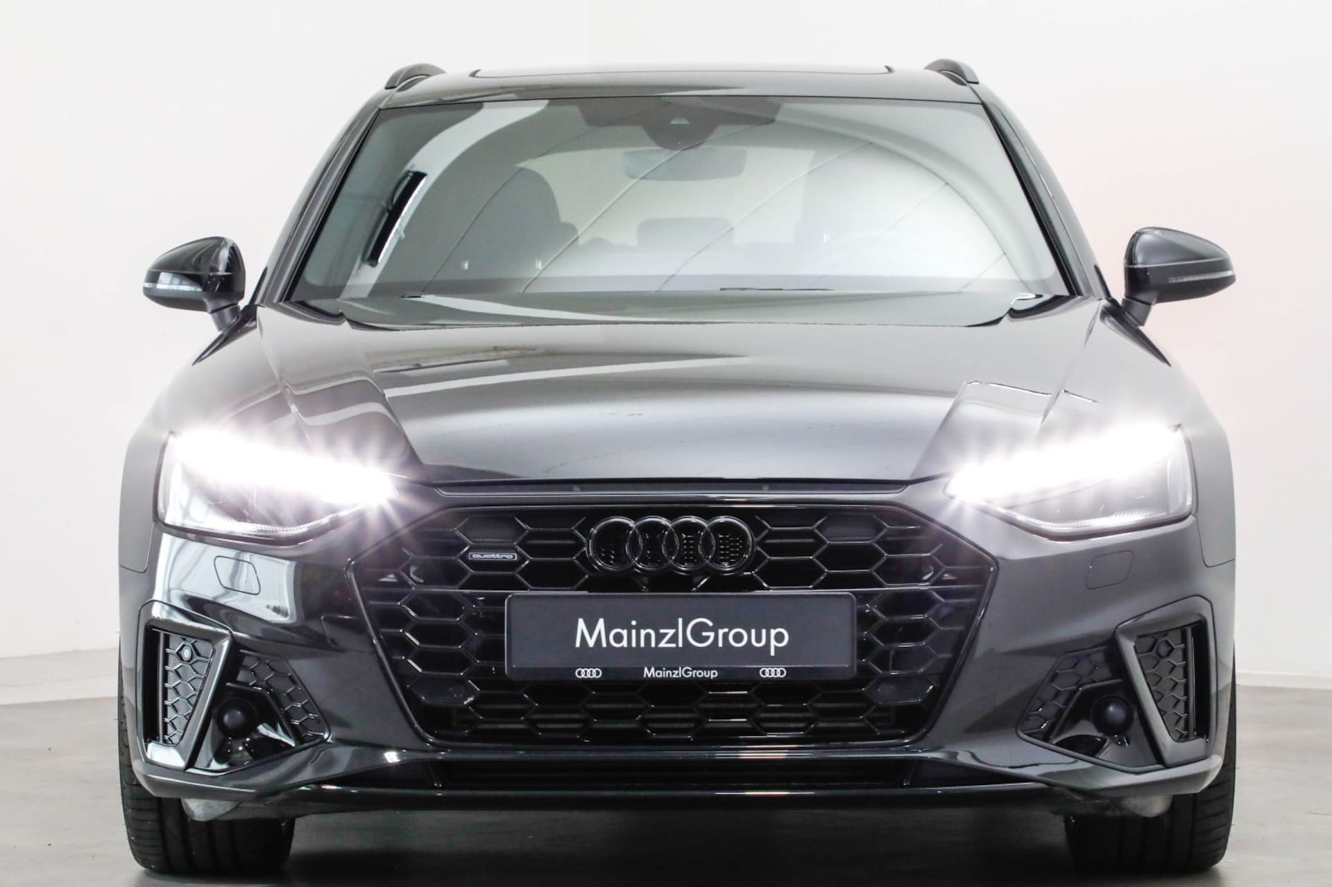 Audi A4 Avant S line