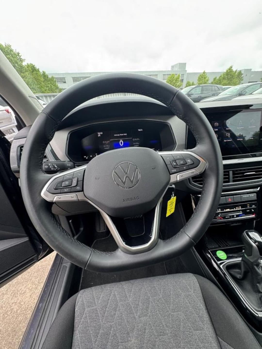 Volkswagen T-Cross Life