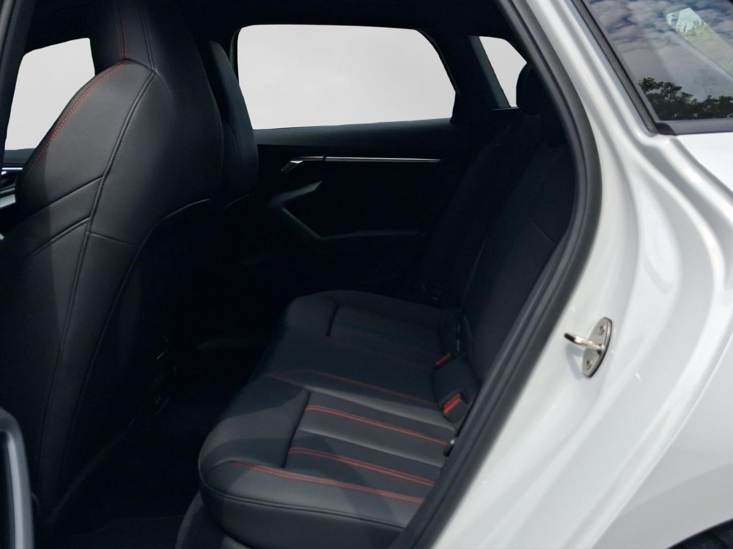 Bild über Audi A3 Sportback TFSI e TFSI e 150 kW S tronic - für weitere Informationen kontaktieren Sie den Audi Partner