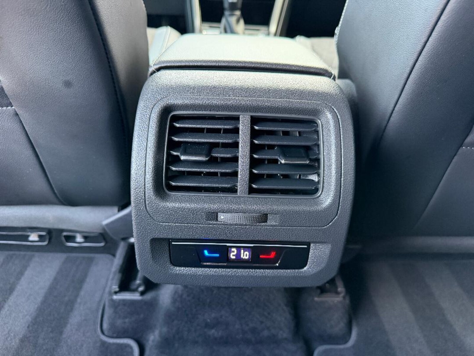 Volkswagen Touran – Bild 17