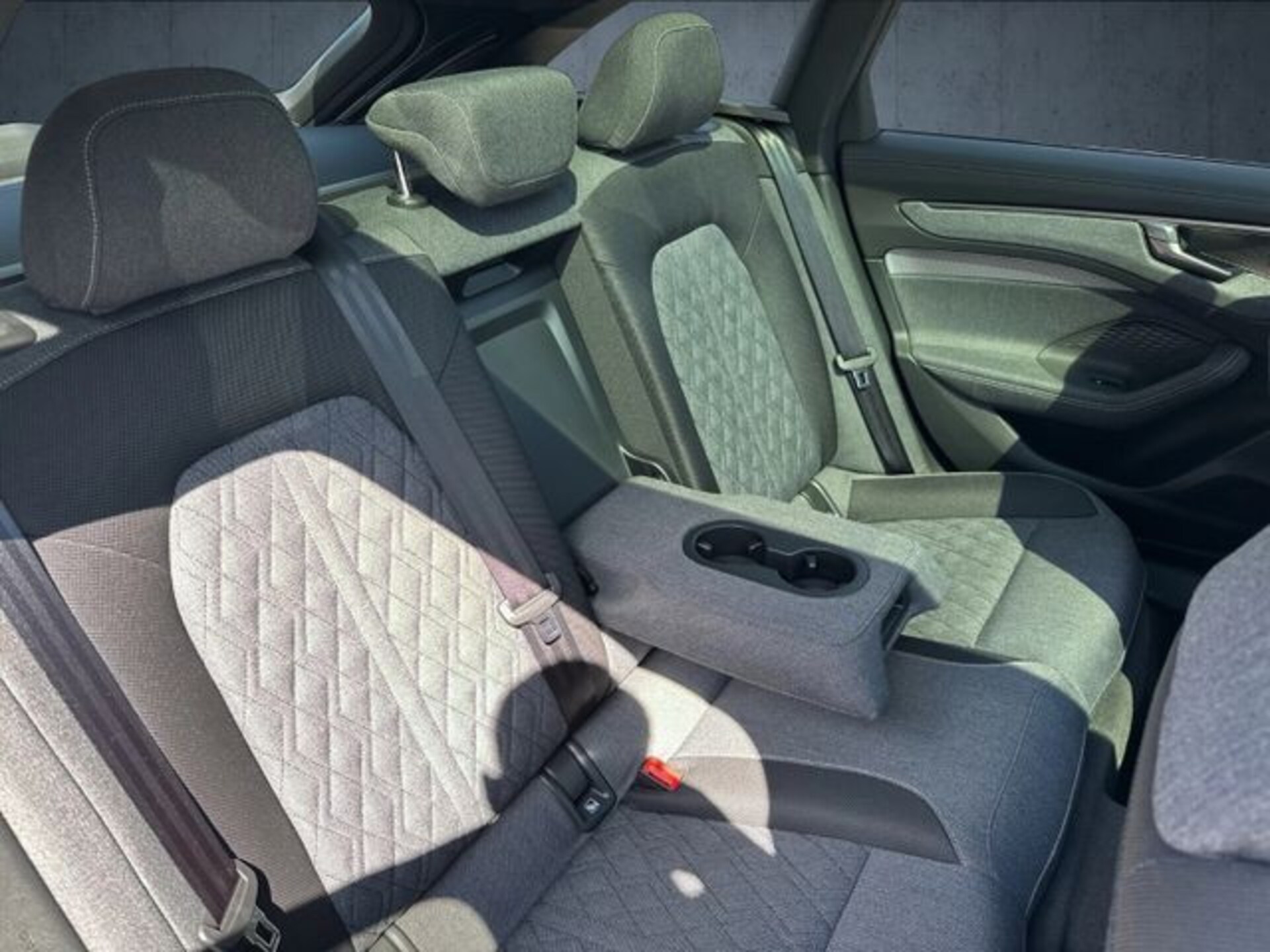 Audi A6 Avant edition one