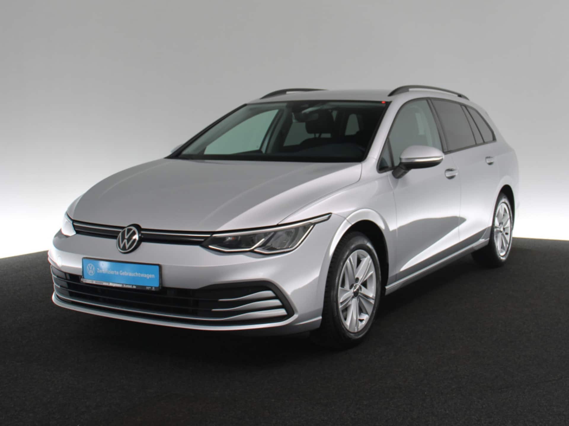 Volkswagen Golf Variant Life