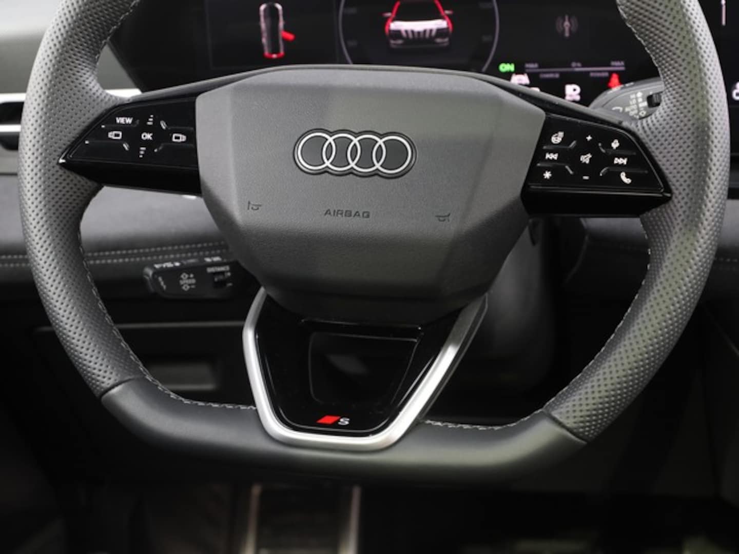 Bild über Audi Q6 Sportback e-tron e-tron - für weitere Informationen kontaktieren Sie den Audi Partner
