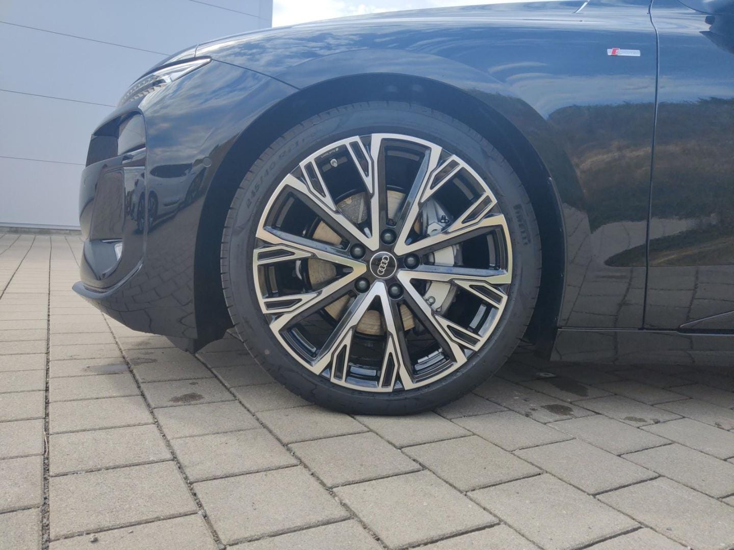 Bild über Audi A6 Sportback e-tron S line business e-tron performance 270 kW - für weitere Informationen kontaktieren Sie den Audi Partner