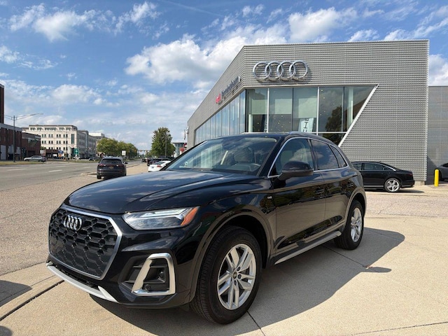Photo of 2023 Audi Q5