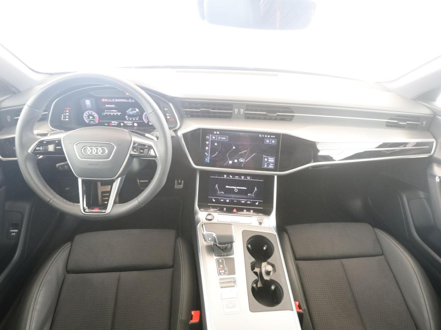 Bild über Audi A6 Avant advanced 45 TFSI S tronic - für weitere Informationen kontaktieren Sie den Audi Partner