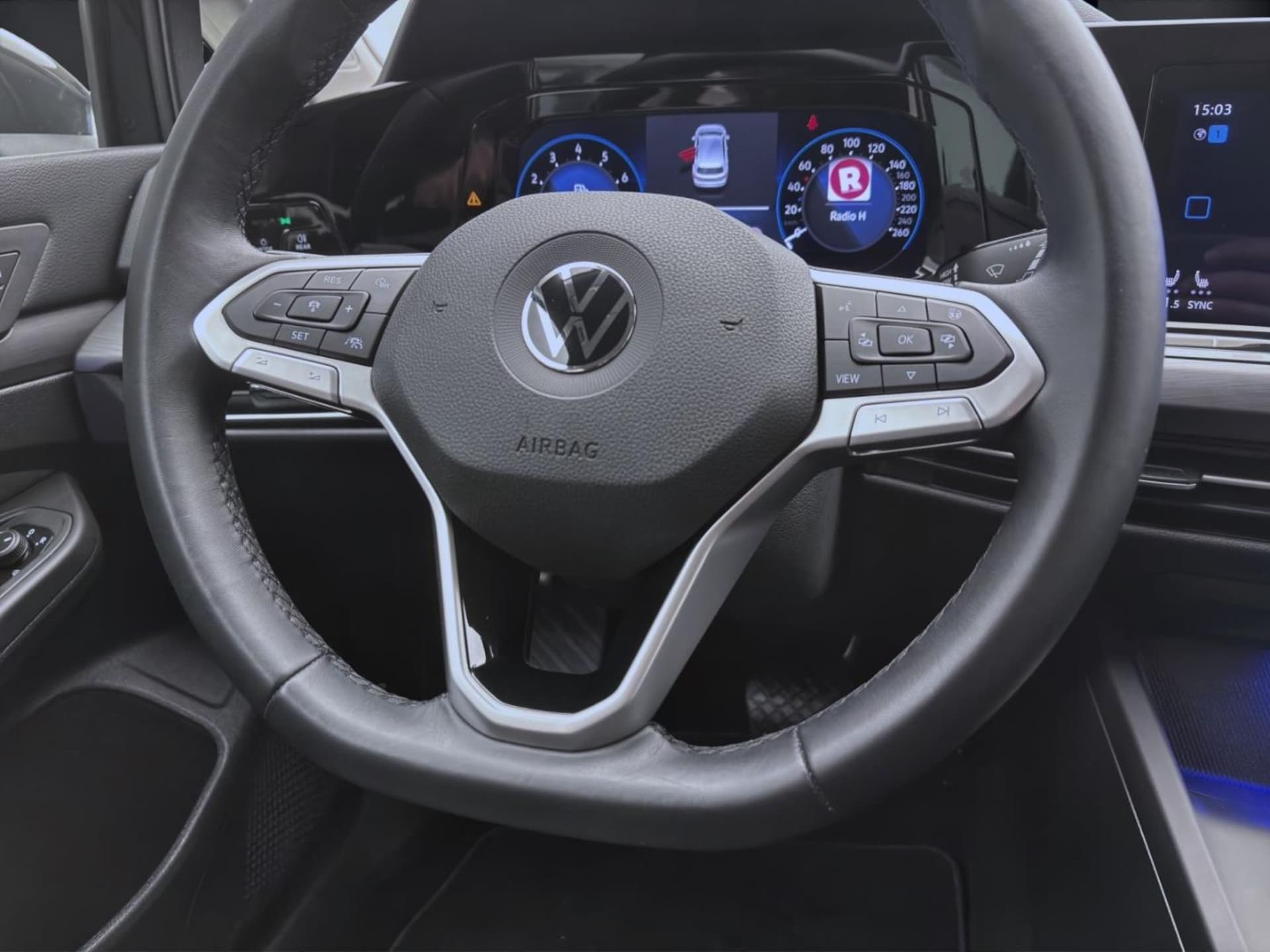 Volkswagen Golf Style