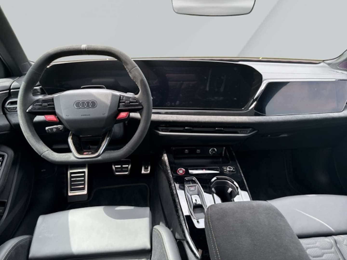 Bild über Audi RS 5 Limousine TFSI quattro 470 kW tiptronic - für weitere Informationen kontaktieren Sie den Audi Partner