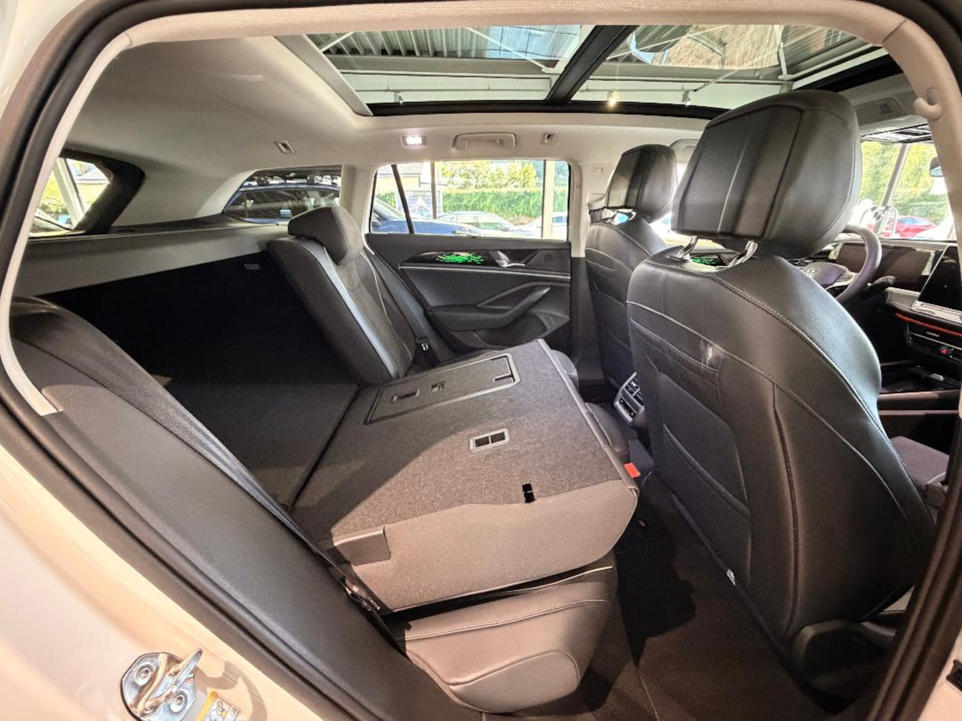 Volkswagen Passat Elegance