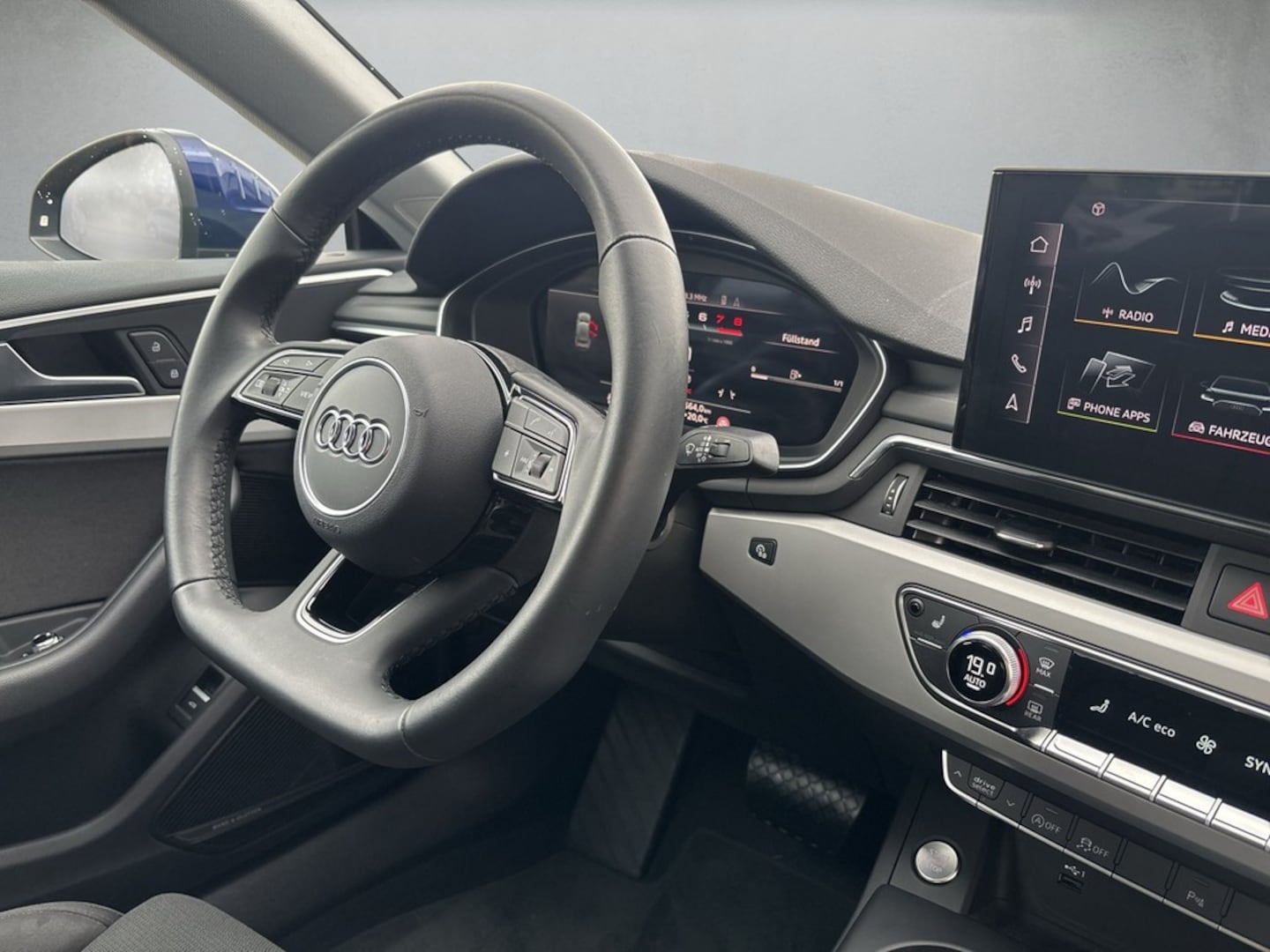 Bild über Audi A5 Sportback S line business 45 TFSI quattro S tronic - für weitere Informationen kontaktieren Sie den Audi Partner